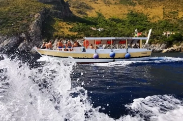 Escursioni Riserva dello Zingaro e Scopello in barca