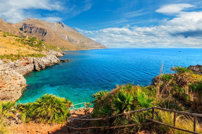 catamarano riserva dello zingaro